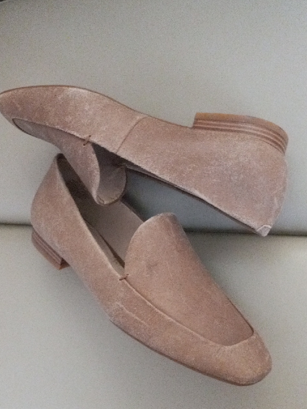 Nine West Beige Distressed Leather Slip-On Loafers Size 7M